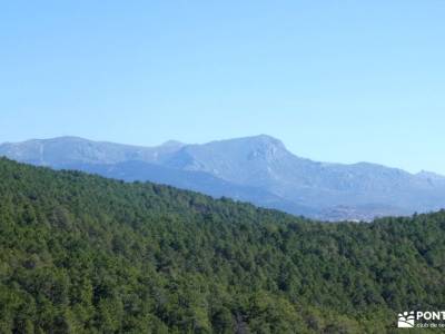 embalse de La Jarosa - Bosque Plateado  material imprescindible para senderismo que debe llevar una 